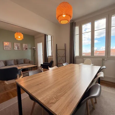 Goussiez, 3 Bedrooms, Spacious, Netflix * Reims